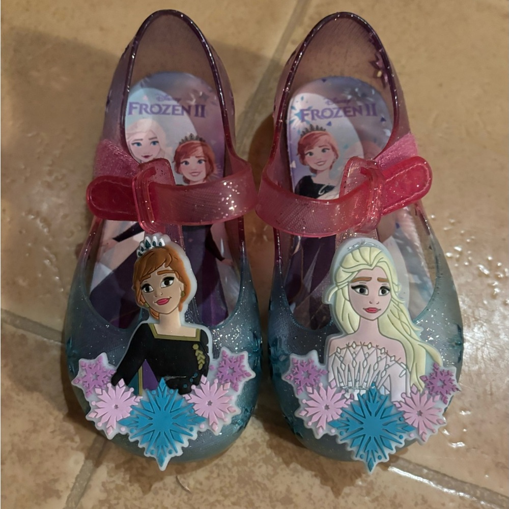 Like New- Frozen jelly sandals size 7